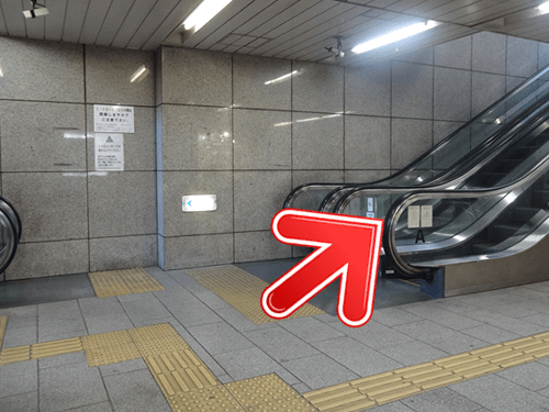 エスカレーターA
