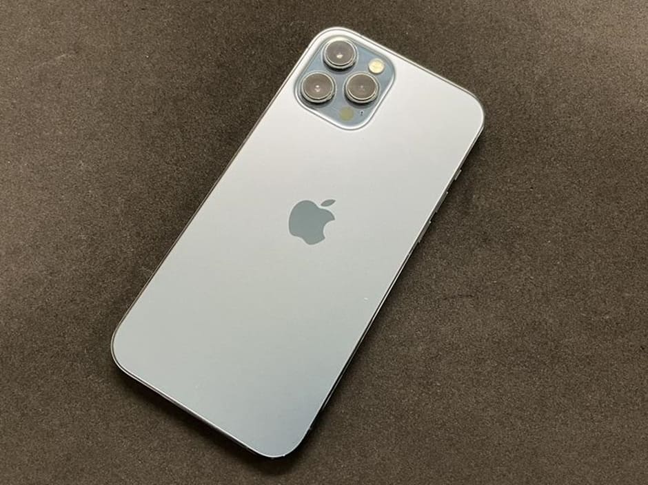 iPhone12ProMax買取　赤ロム